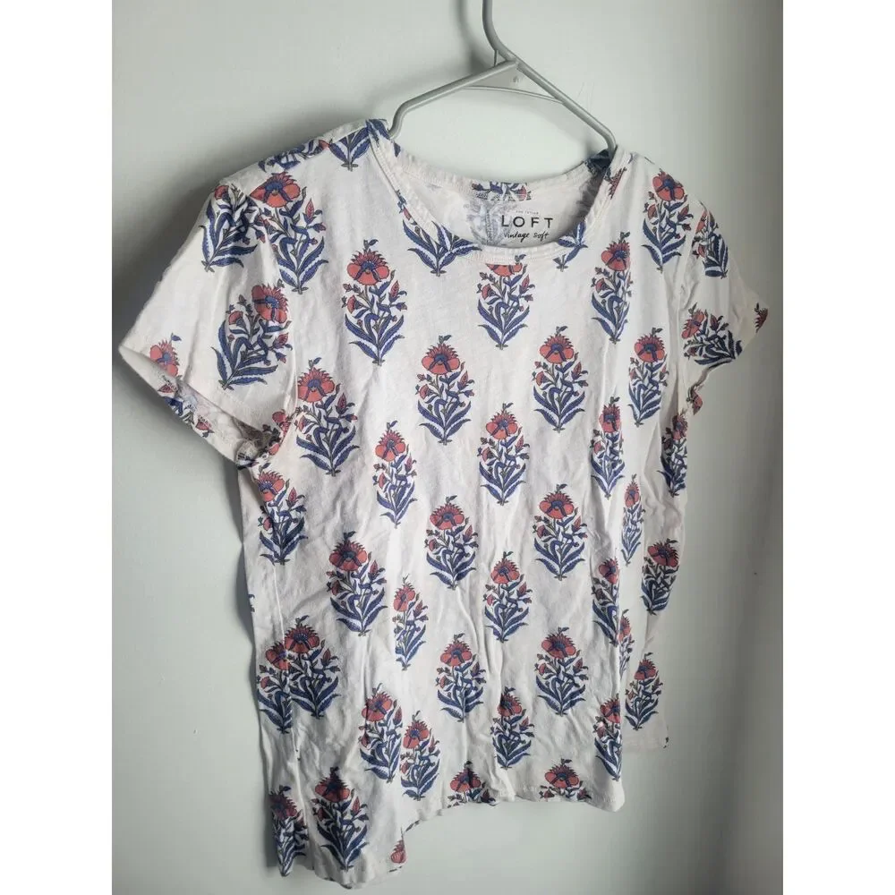 LOFT Red and Blue Short Sleeve Small S Tee Vibrant Comfort Vintage Soft